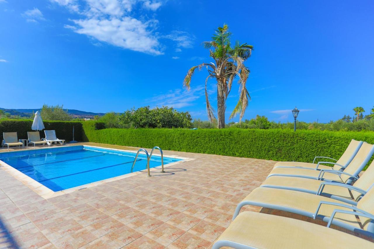 לאצ'י Villa Stavriella מראה חיצוני תמונה