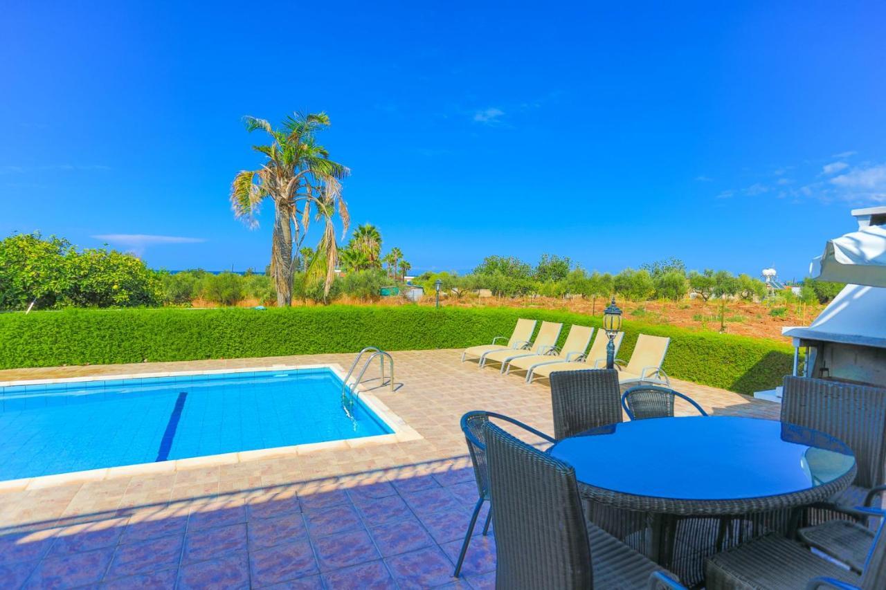 לאצ'י Villa Stavriella מראה חיצוני תמונה